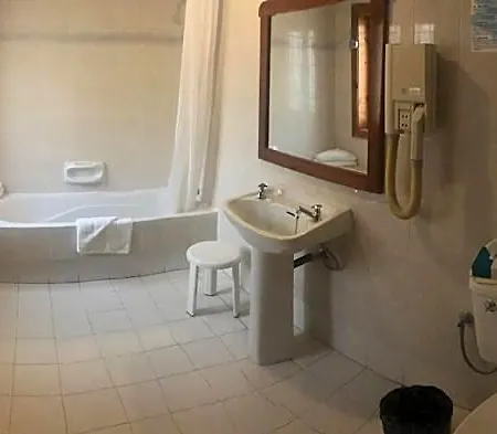 St. Patrick's 4* Xlendi
