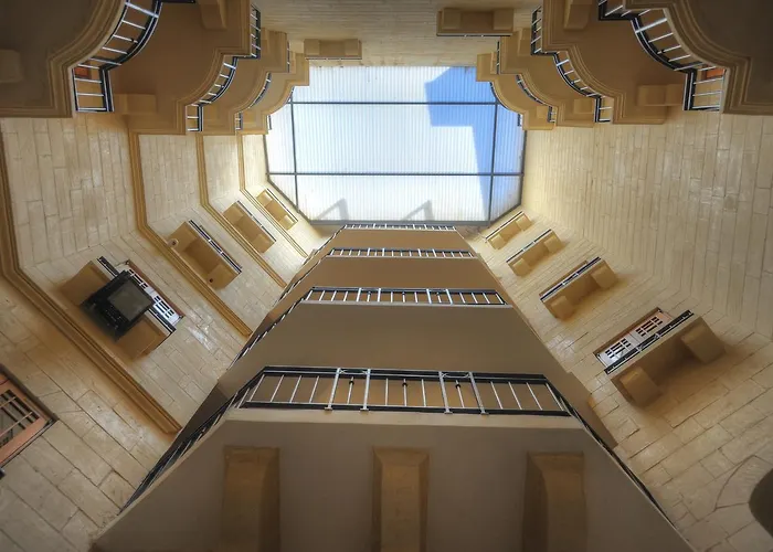 St. Patrick's Ξενοδοχείο 4*